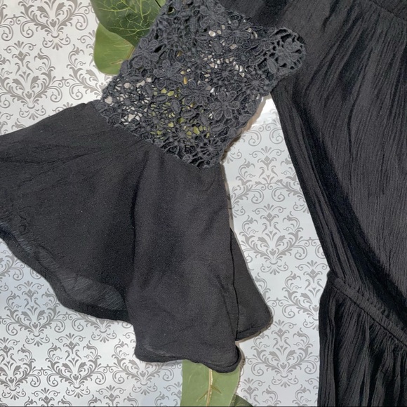 Blush brand off shoulder black Woman’s small romper 3/4 bell sleeve shorts - Picture 2 of 9